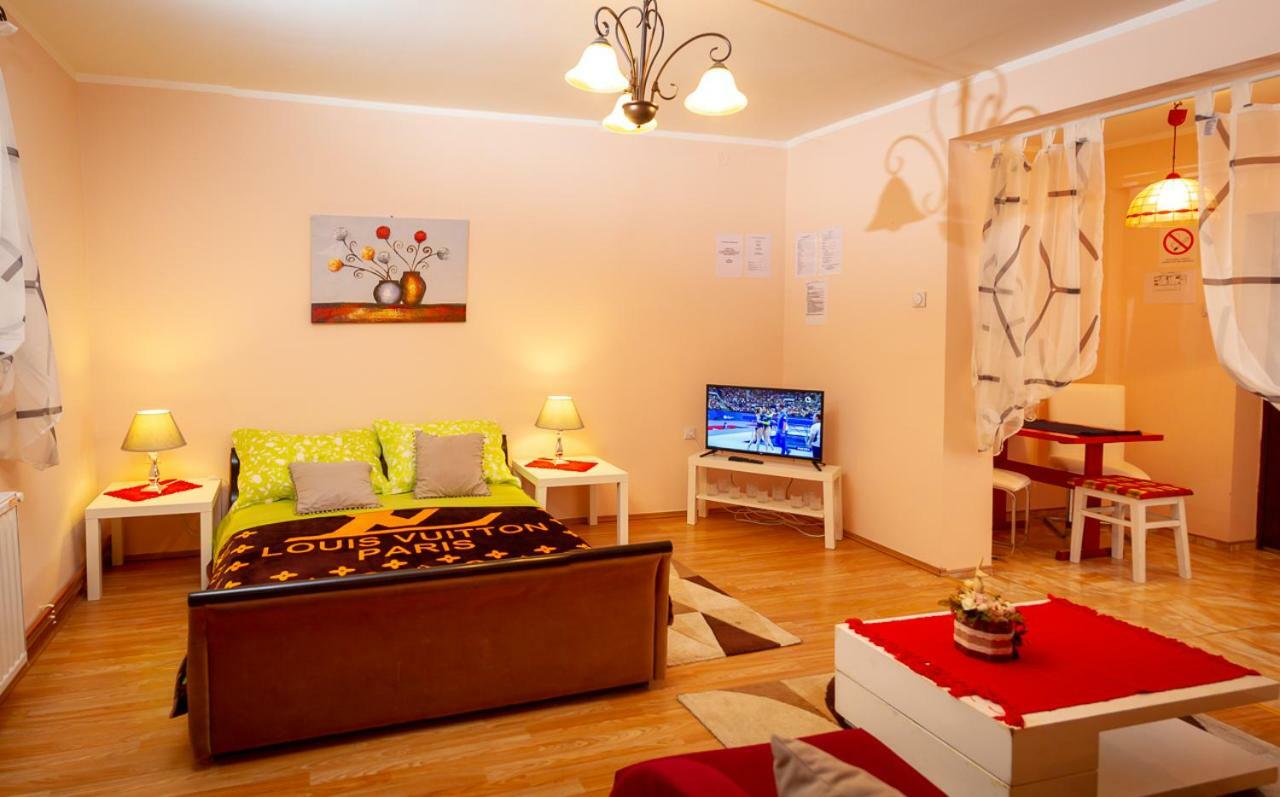 Casa Simon 2 Appartamento Subotica Esterno foto
