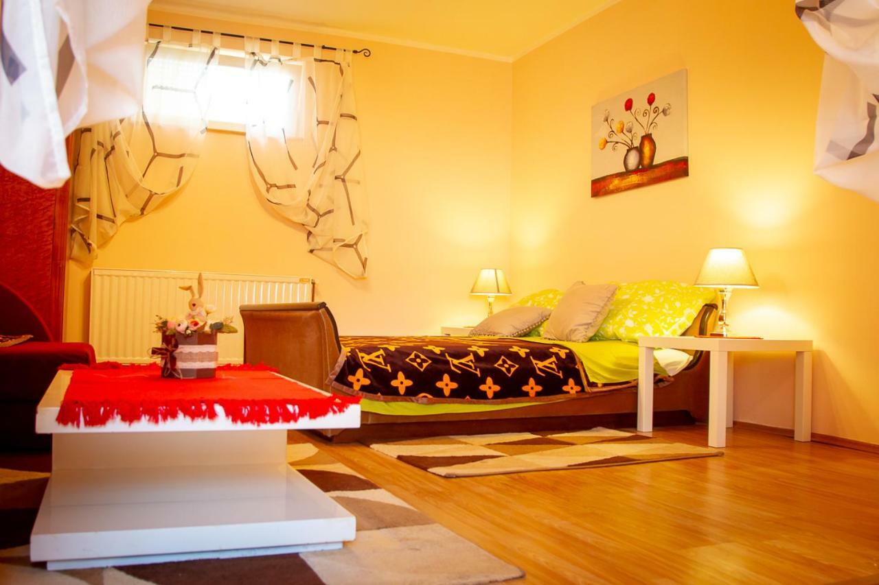Casa Simon 2 Appartamento Subotica Esterno foto