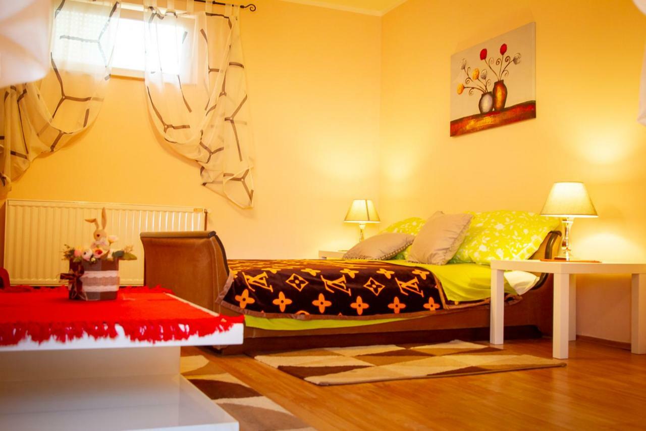 Casa Simon 2 Appartamento Subotica Esterno foto