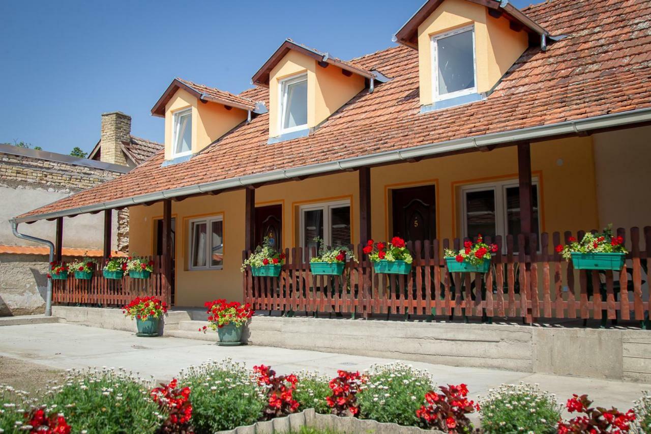 Casa Simon 2 Appartamento Subotica Esterno foto